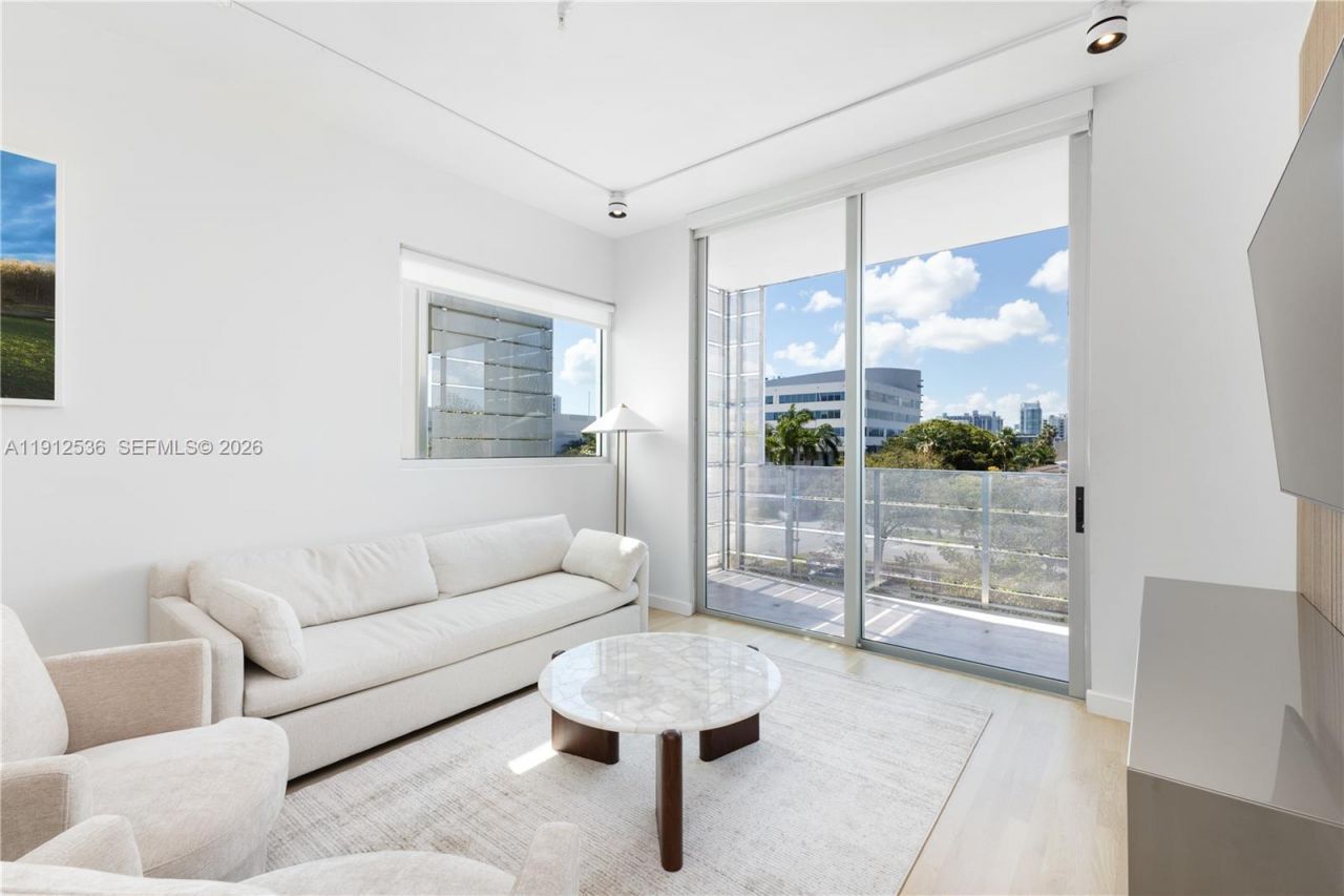 1700 Meridian Ave, Unit 406, Miami Beach, FL 33139 Photo