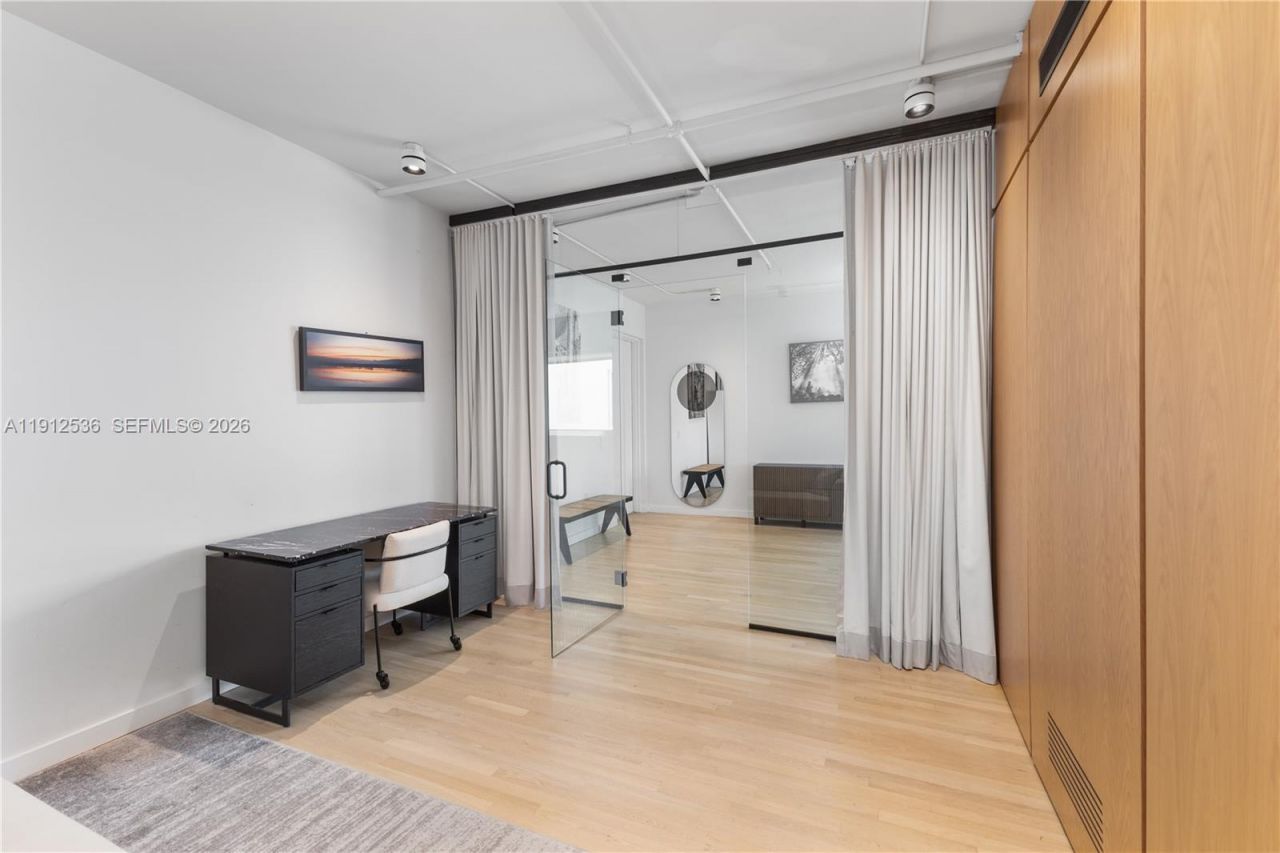 1700 Meridian Ave, Unit 406, Miami Beach, FL 33139 Photo