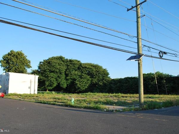 1321 S 6TH STREET, CAMDEN, NJ 08104