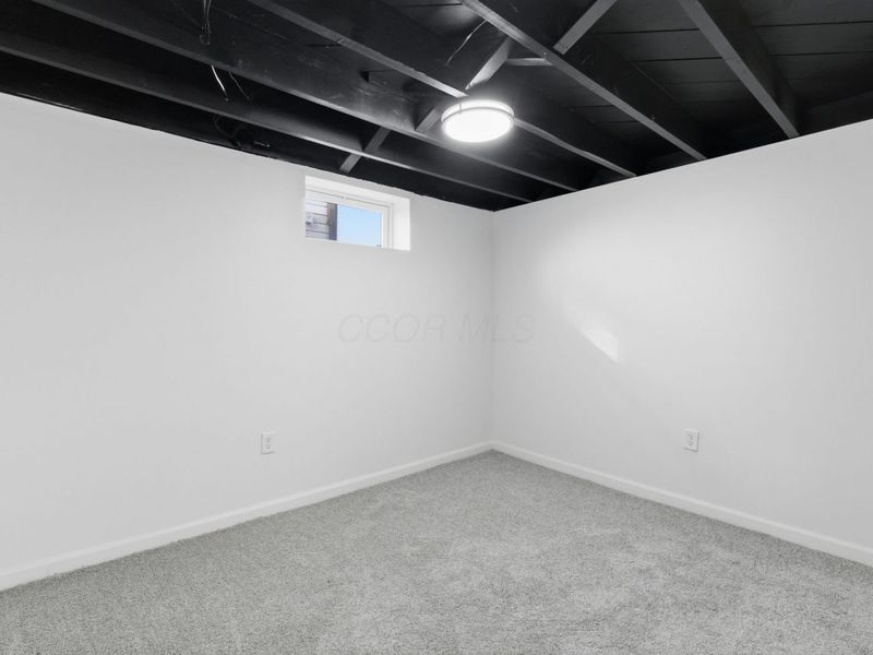 1689 E Kossuth Street, Columbus, OH 43206 Photo 13