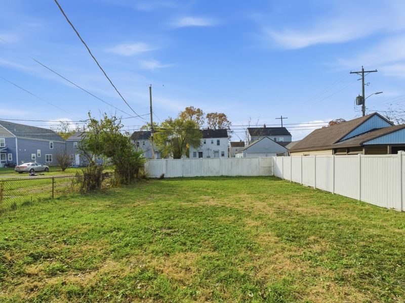 1689 E Kossuth Street, Columbus, OH 43206 Photo 17