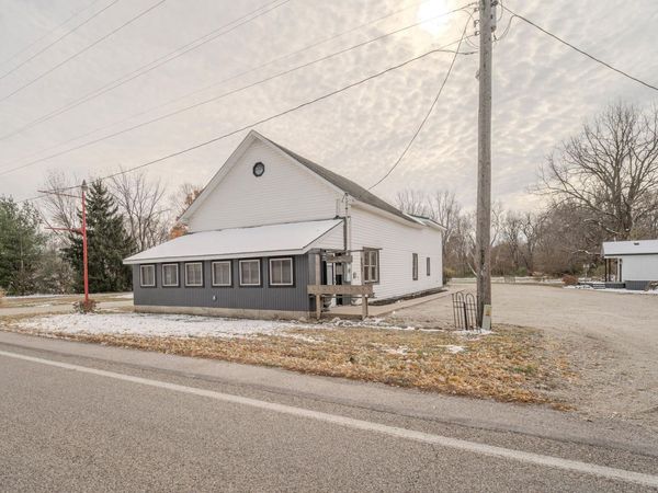 8605 W ST RD 26, Rossville, IN 46065