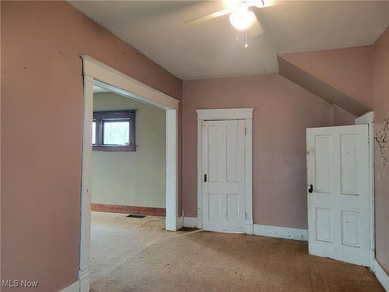 545 E Market Street, Cadiz, OH 43907 Photo 11