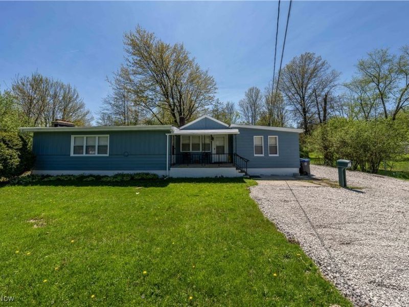 99 Smith Street, Unit B, Oberlin, OH 44074 Photo 2