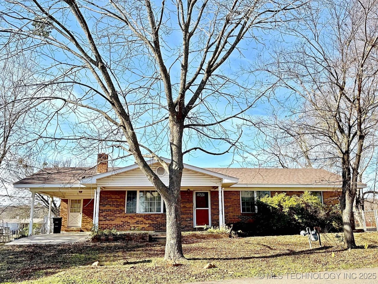613 S Rodgers Street, Vian, OK 74962 Main Photo