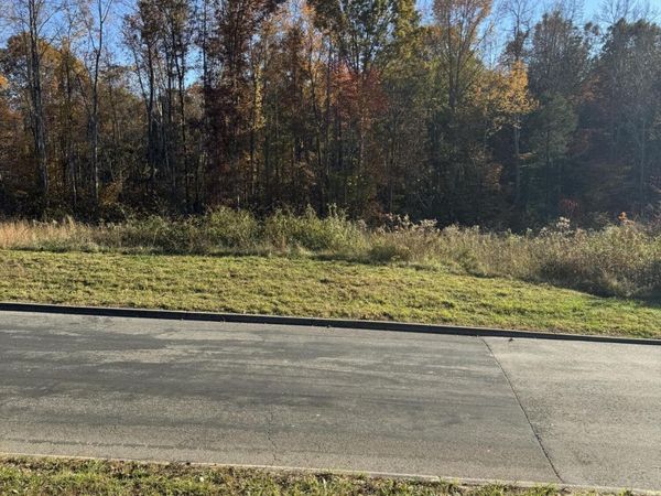 320 Shadows Lawn Drive, Athens, TN 37303