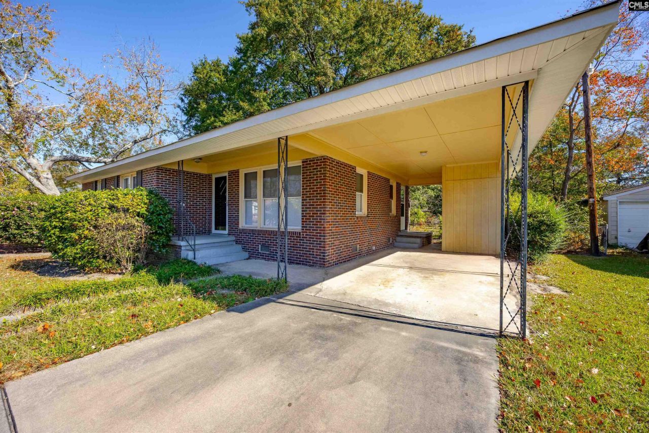 1504 Dahlia Road Photo 5