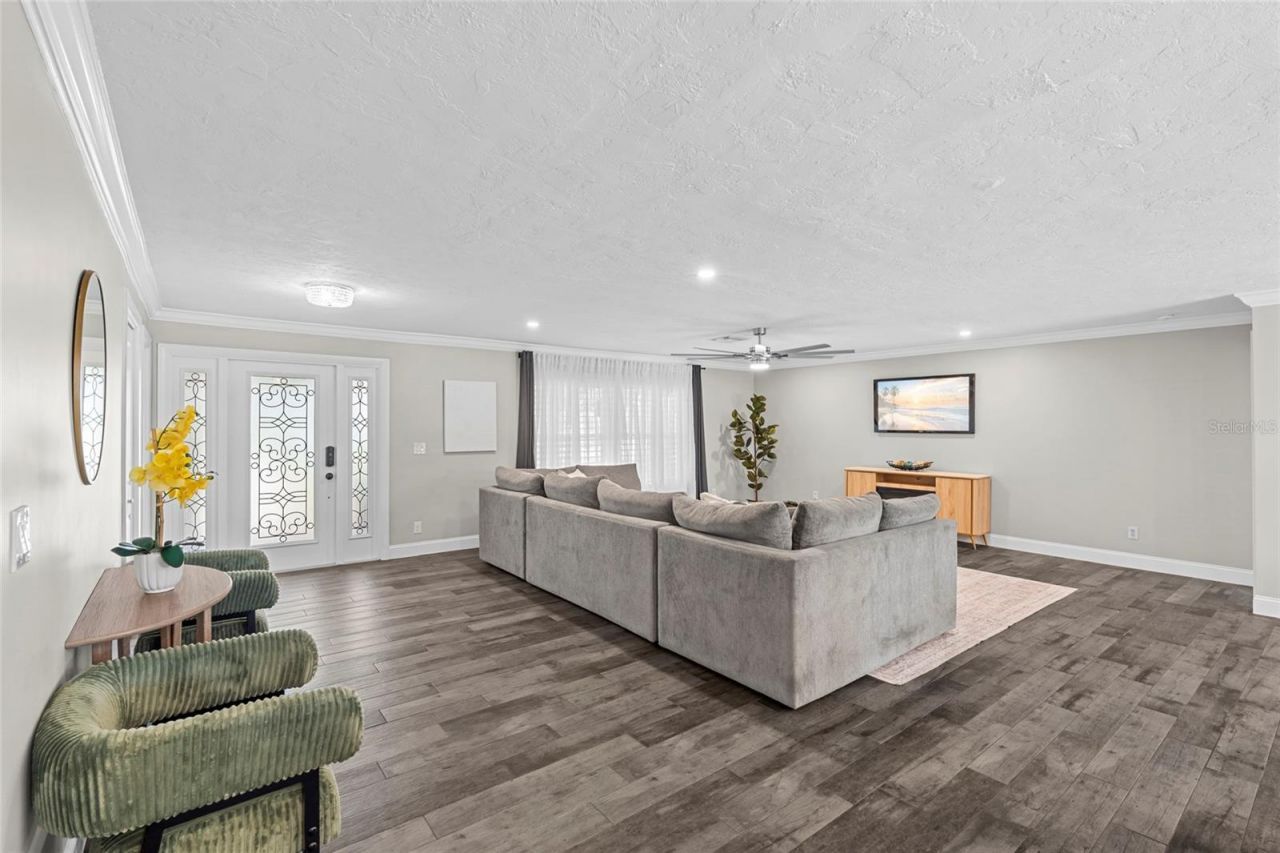 4592 40th Street S, Saint Petersburg, FL 33711 Photo