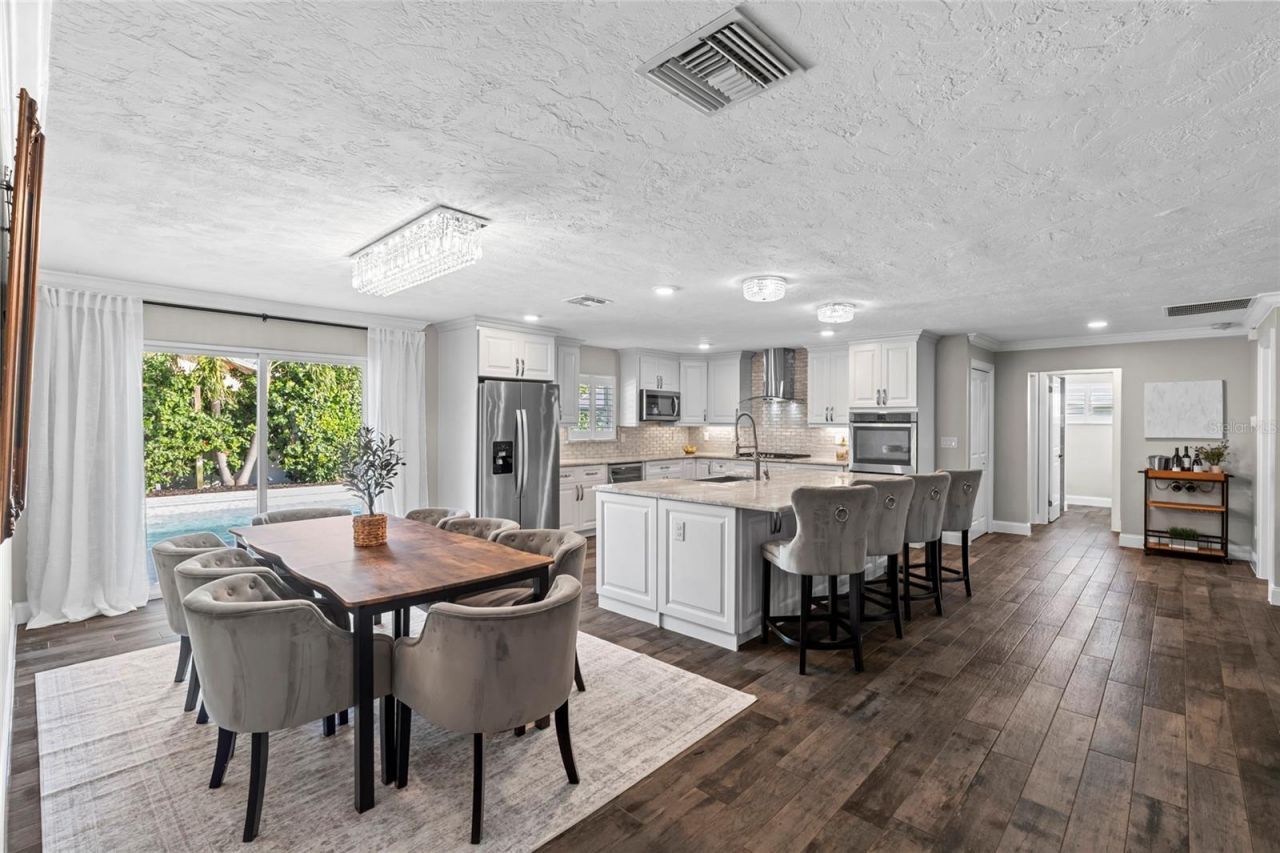 4592 40th Street S, Saint Petersburg, FL 33711 Photo