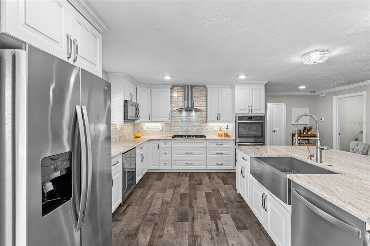 4592 40th Street S, Saint Petersburg, FL 33711 Photo