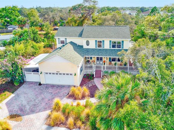 757 BAYSHORE DR, TARPON SPRINGS, FL 34689