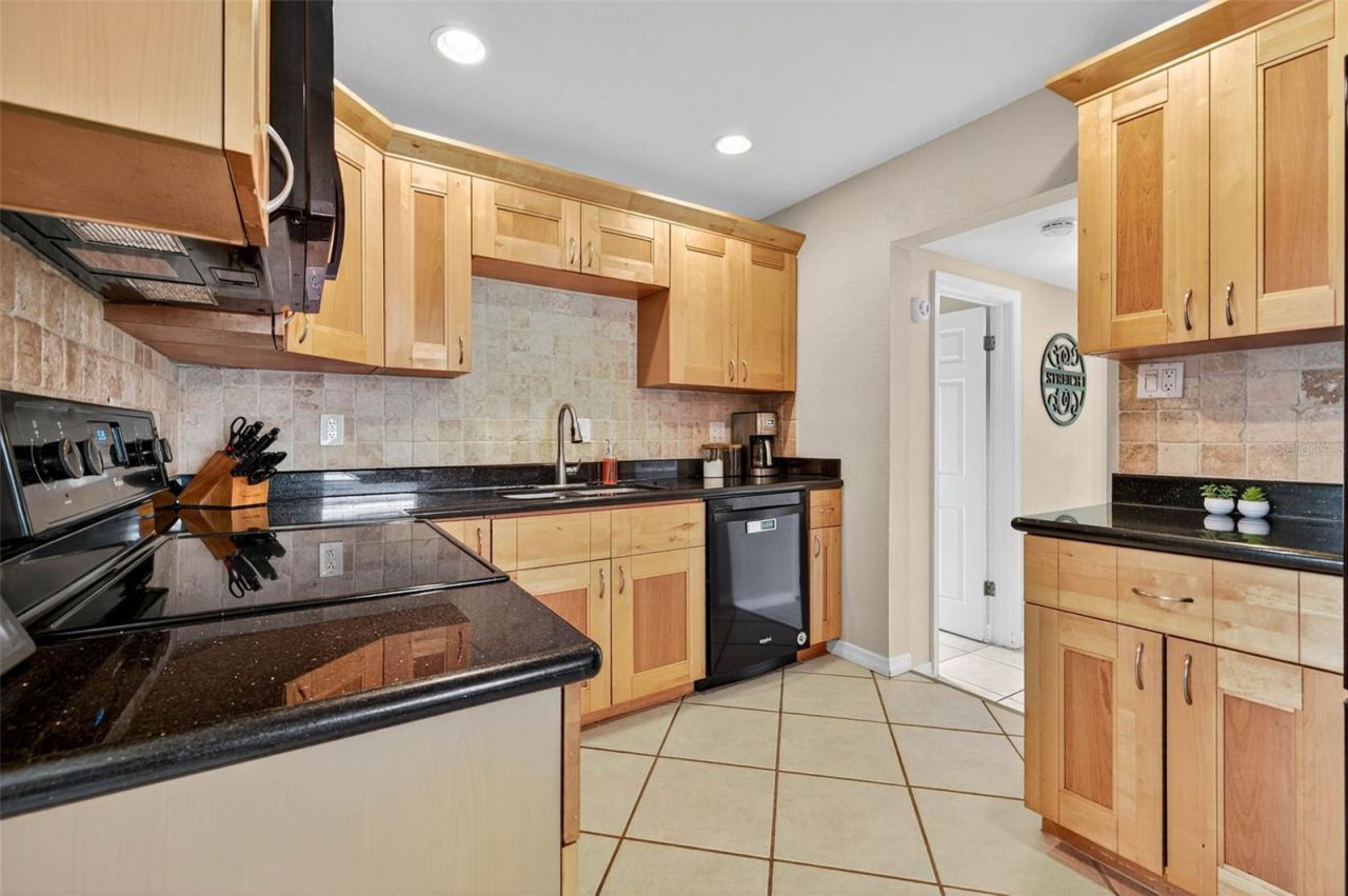 1334 59th Street N, Saint Petersburg, FL 33710 Photo