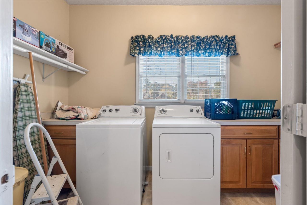 1004 Devonshire Drive Photo 19