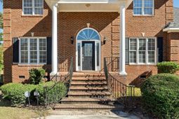 1004 Devonshire Drive photo 4