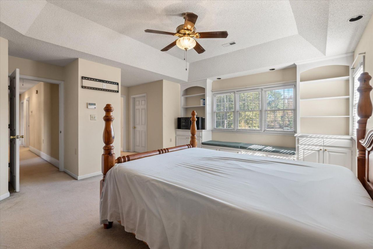 1004 Devonshire Drive Photo 21