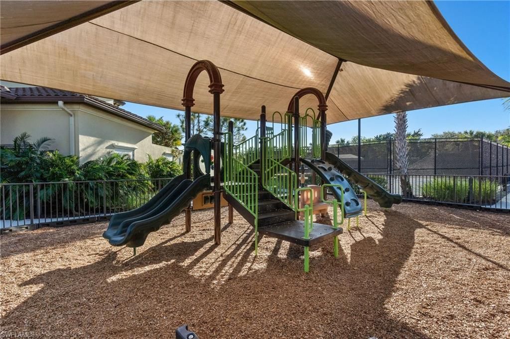 13456 Mandarin Cir, Naples, FL 34109 Photo