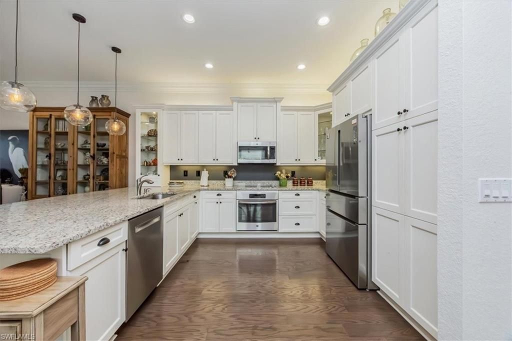 13456 Mandarin Cir, Naples, FL 34109 Photo