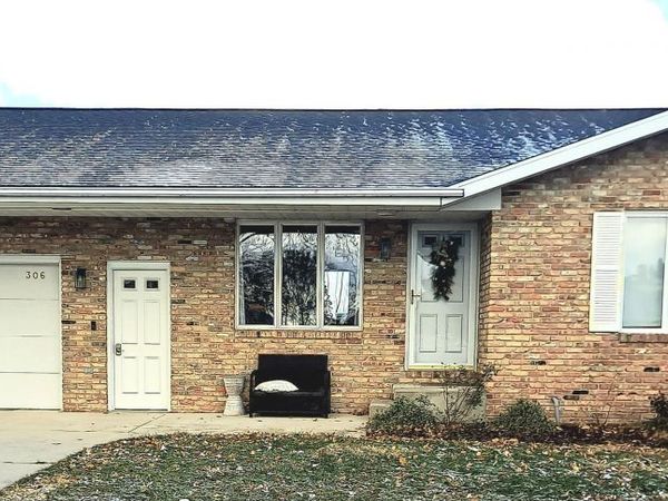 306 & 400 N Chestnut Street, Edgewood, IA 52042