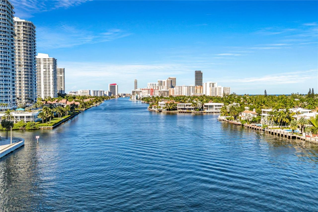 393 Centre Is, Golden Beach, FL 33160 Photo