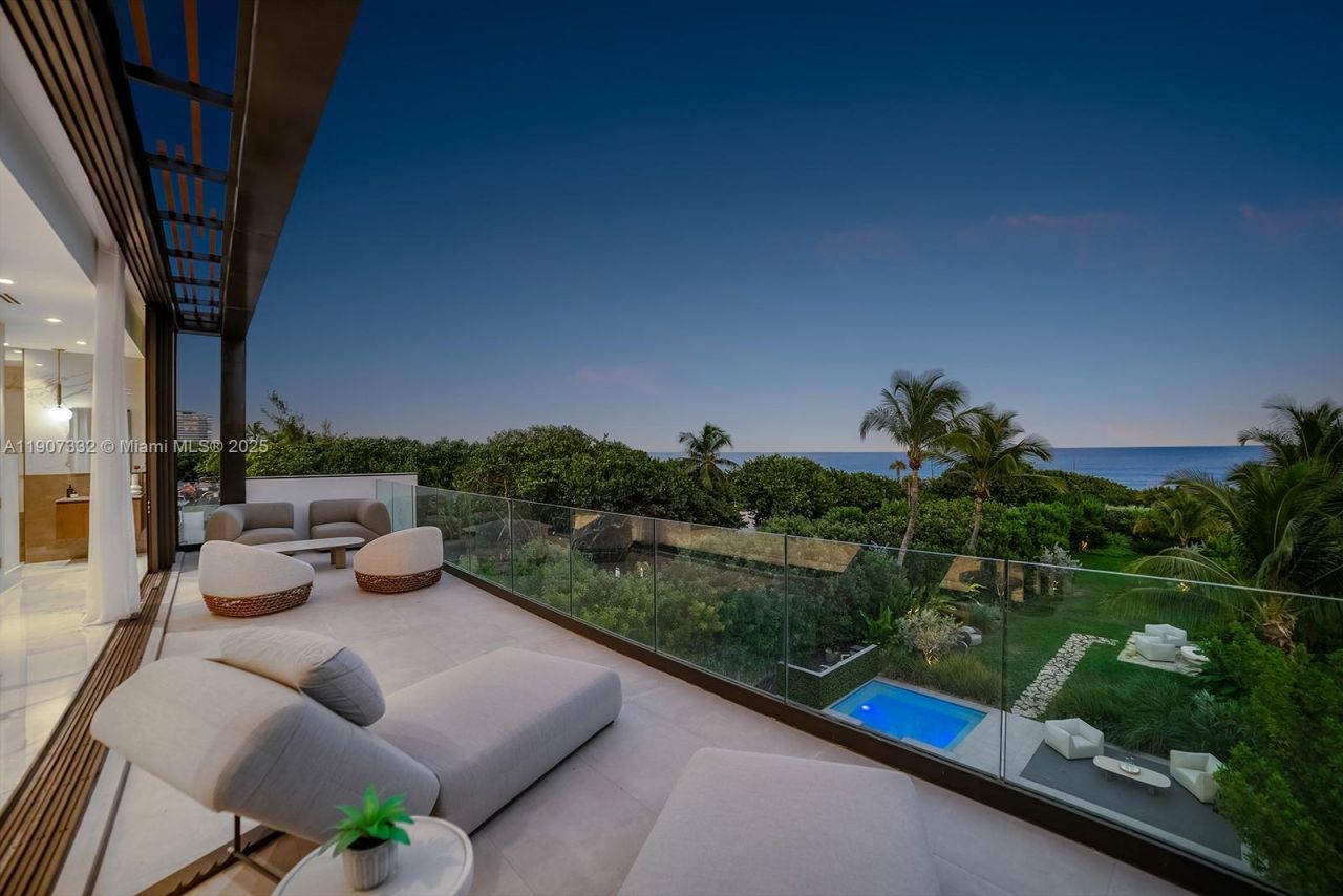 7845 Atlantic Way, Miami Beach, FL 33141 Photo