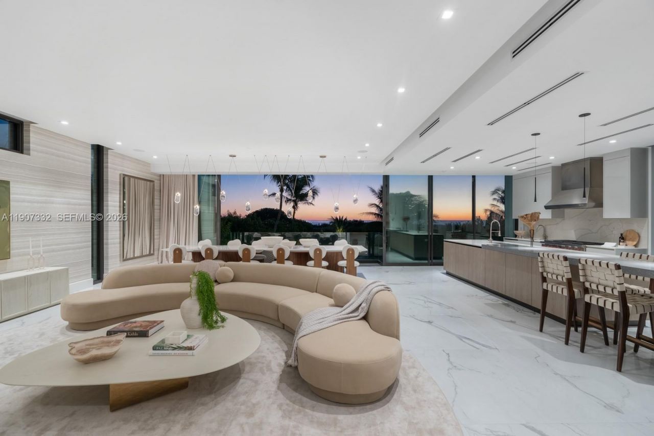 7845 Atlantic Way, Miami Beach, FL 33141 Photo