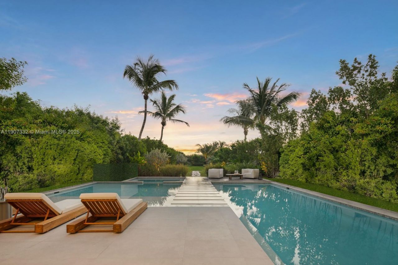 7845 Atlantic Way, Miami Beach, FL 33141 Photo