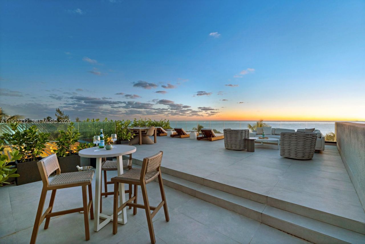 7845 Atlantic Way, Miami Beach, FL 33141 Photo