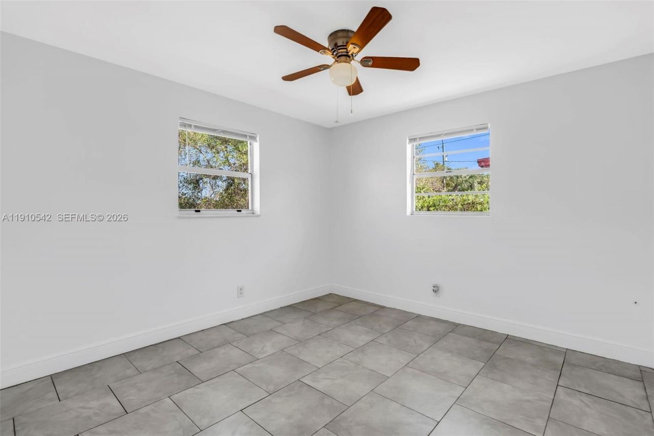 1296 W 36th St, Riviera Beach, FL 33404 Photo