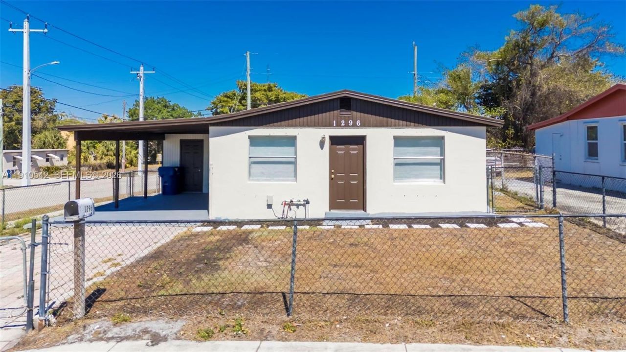 1296 W 36th St, Riviera Beach, FL 33404 Photo