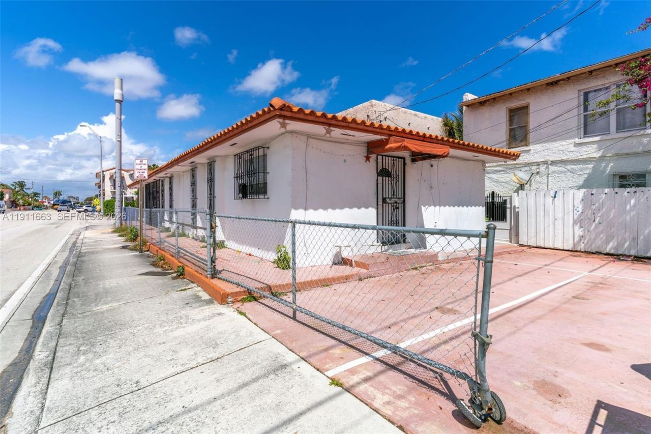 1101 SW 17 Ave, Miami, FL 33135 Photo