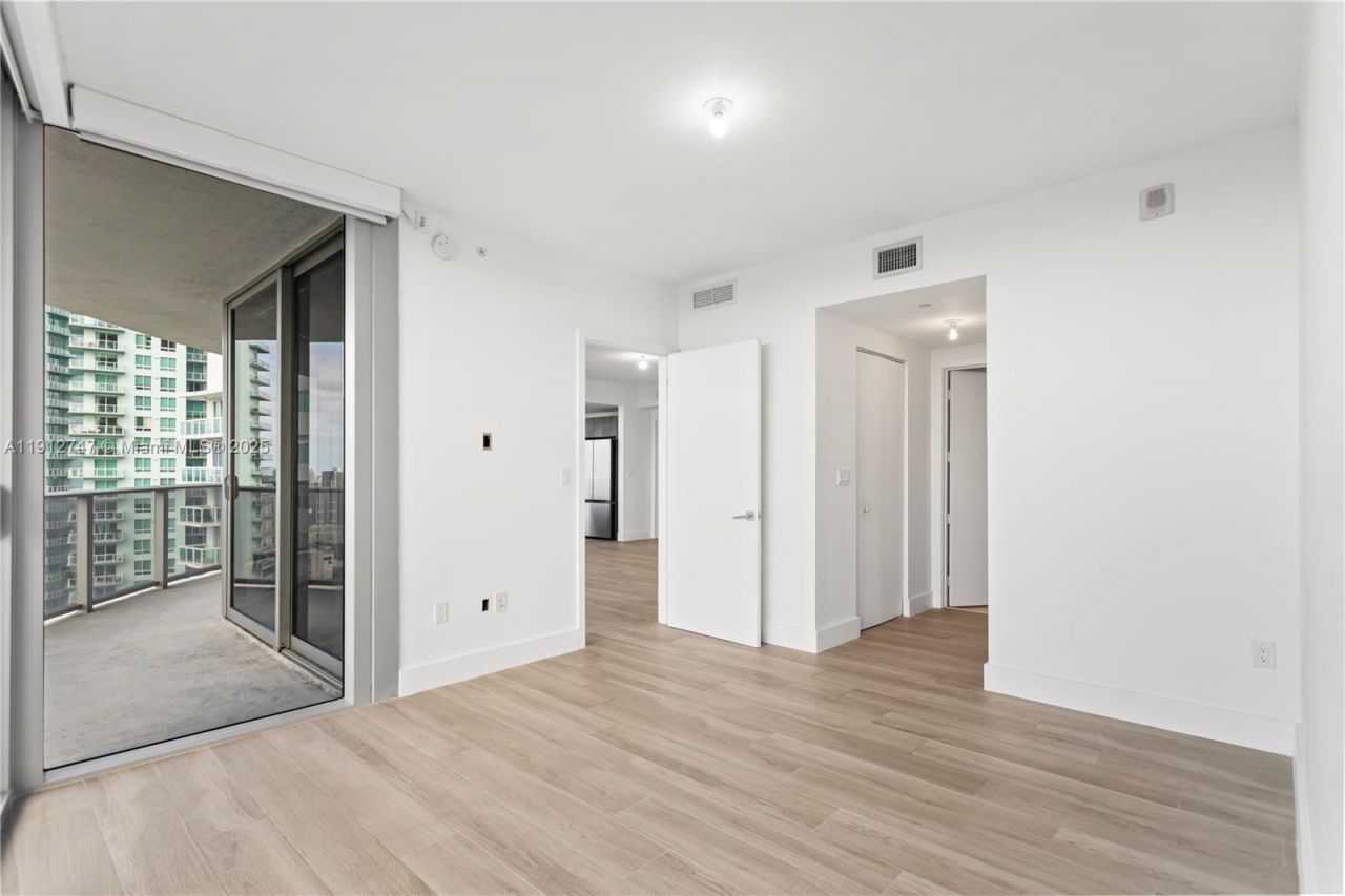 488 NE 18th St, Unit 3401, Miami, FL 33132 Photo