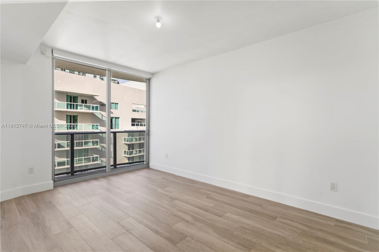 488 NE 18th St, Unit 3401, Miami, FL 33132 Photo