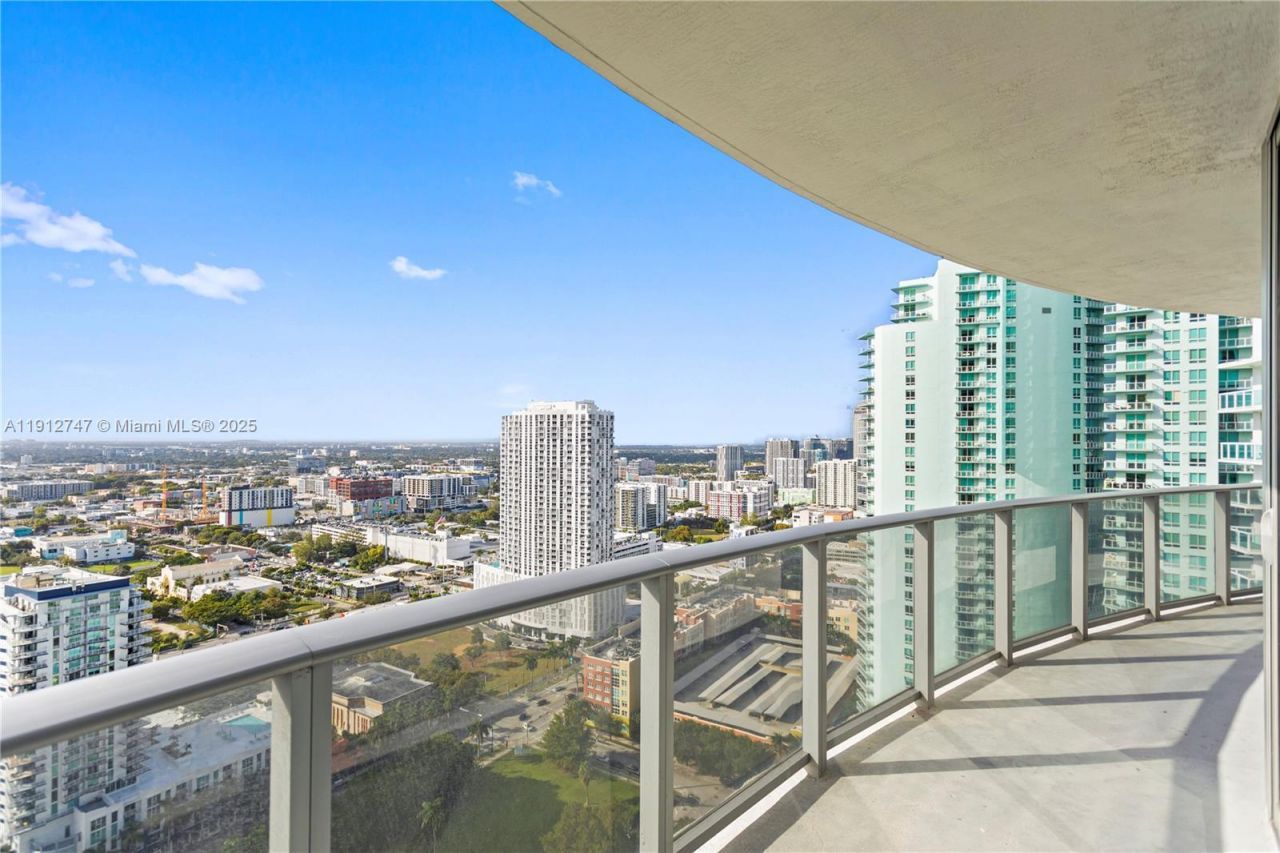 488 NE 18th St, Unit 3401, Miami, FL 33132 Photo