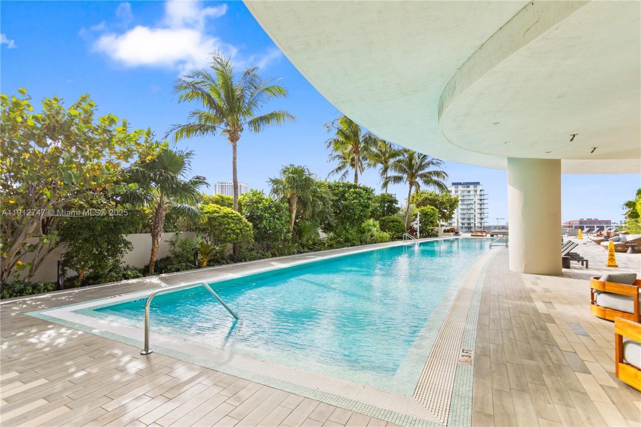 488 NE 18th St, Unit 3401, Miami, FL 33132 Photo