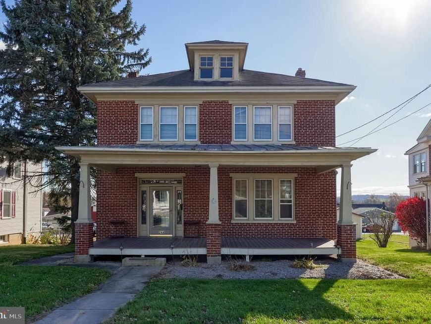 244 W Market St, Hellam, PA 17406 Main Photo