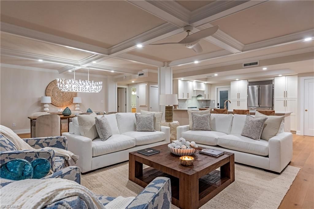 400 Park Shore Dr, Unit 304, Naples, FL 34103 Photo