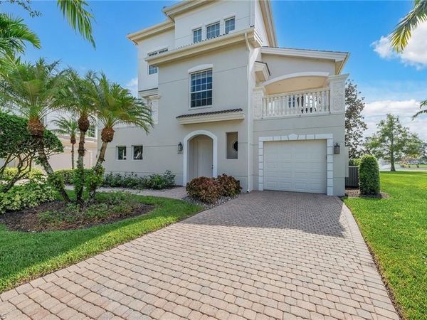 558 Avellino Isles CIR, Unit 14102, NAPLES, FL 34119