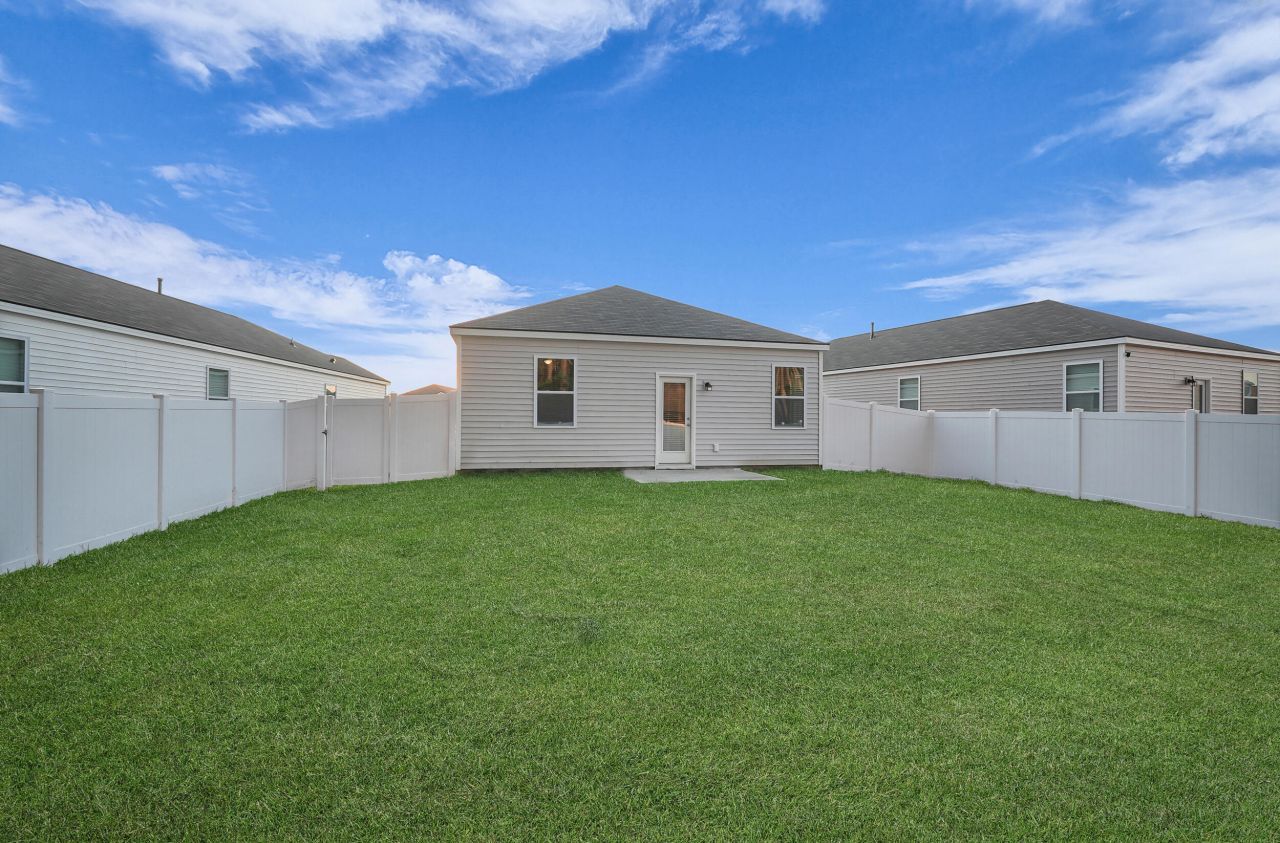 181 Holiday Street Photo 33