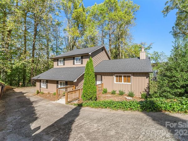 212 Riverside Drive, Morganton, NC 28655