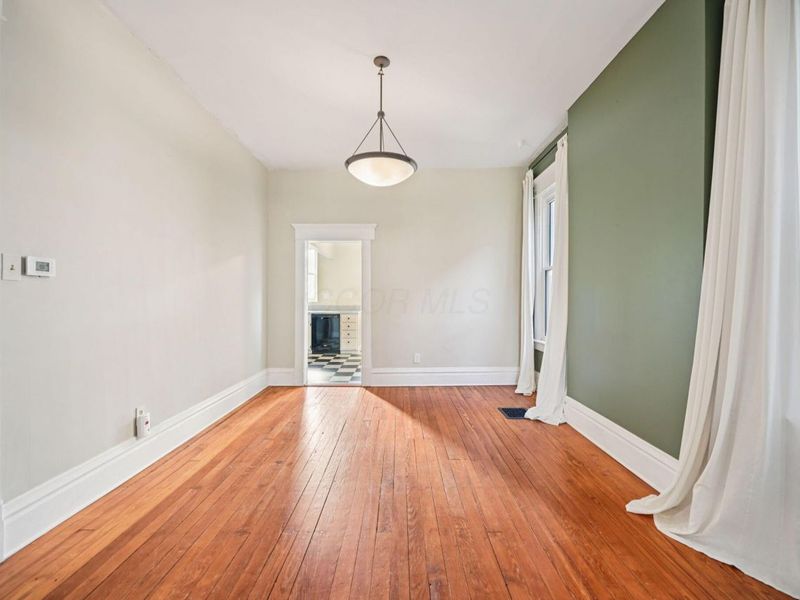 537 W 3rd Avenue, Columbus, OH 43201 Photo 16