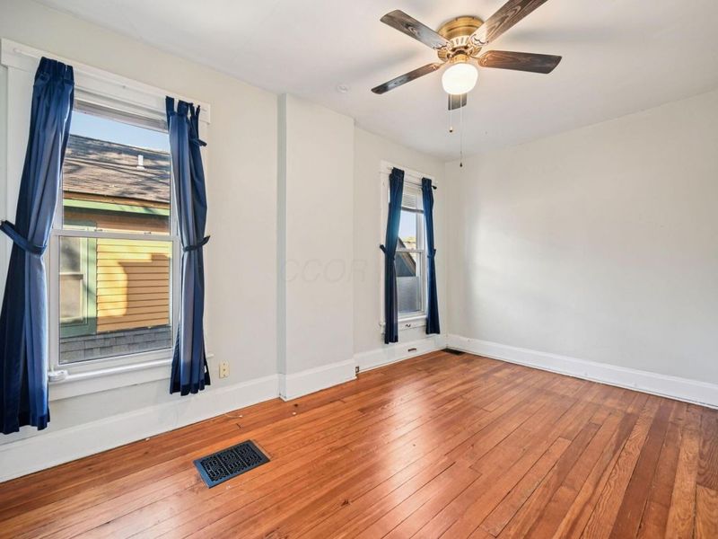 537 W 3rd Avenue, Columbus, OH 43201 Photo 18