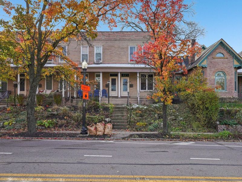 537 W 3rd Avenue, Columbus, OH 43201 Photo 2