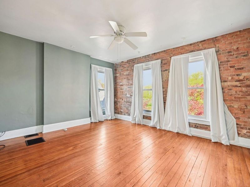 537 W 3rd Avenue, Columbus, OH 43201 Photo 20