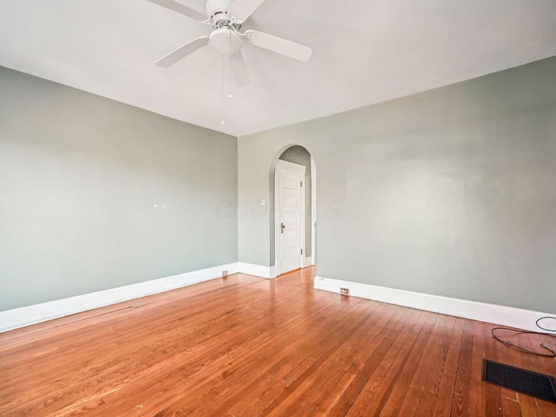 537 W 3rd Avenue, Columbus, OH 43201 Photo 22