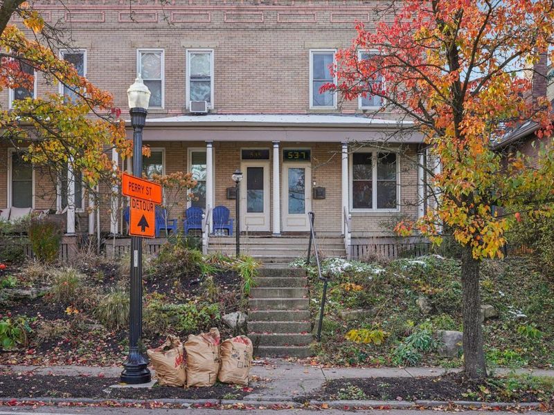 537 W 3rd Avenue, Columbus, OH 43201 Photo 3