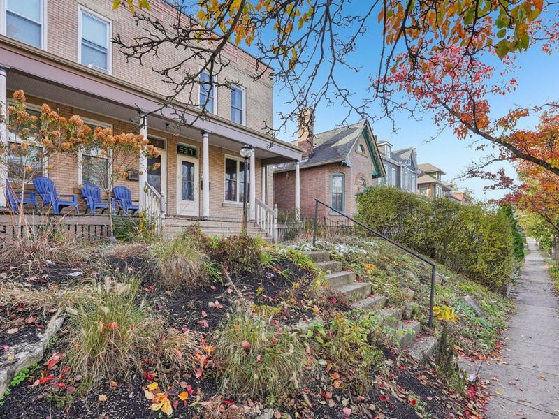 537 W 3rd Avenue, Columbus, OH 43201 Photo 4