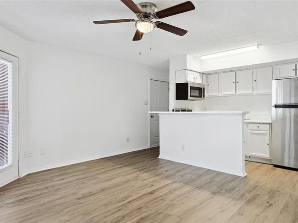 9839 Walnut Street, Unit 306, Dallas, TX 75243