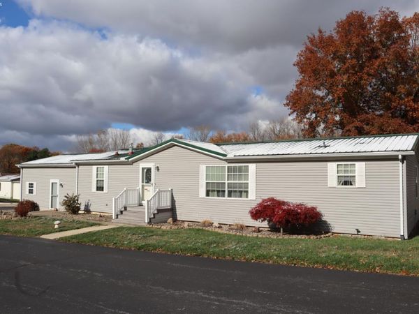 2 Scarlett Queen Drive, Norwalk, OH 44857