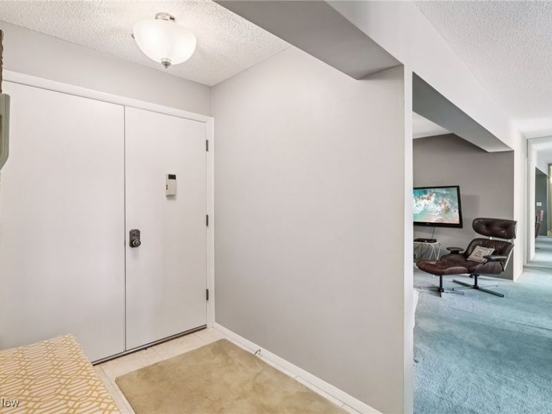 1006 Bunker Drive, Unit 204, Fairlawn, OH 44333 Photo 11