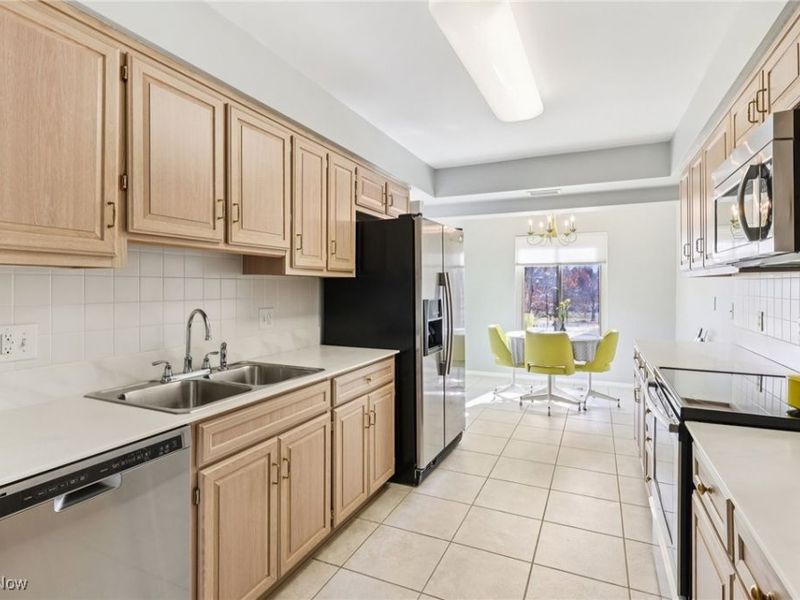 1006 Bunker Drive, Unit 204, Fairlawn, OH 44333 Photo 22